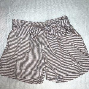 Seersucker highwaisted shorts